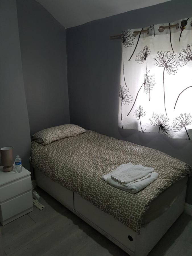 Atlas Road Guest House Cardiff Buitenkant foto