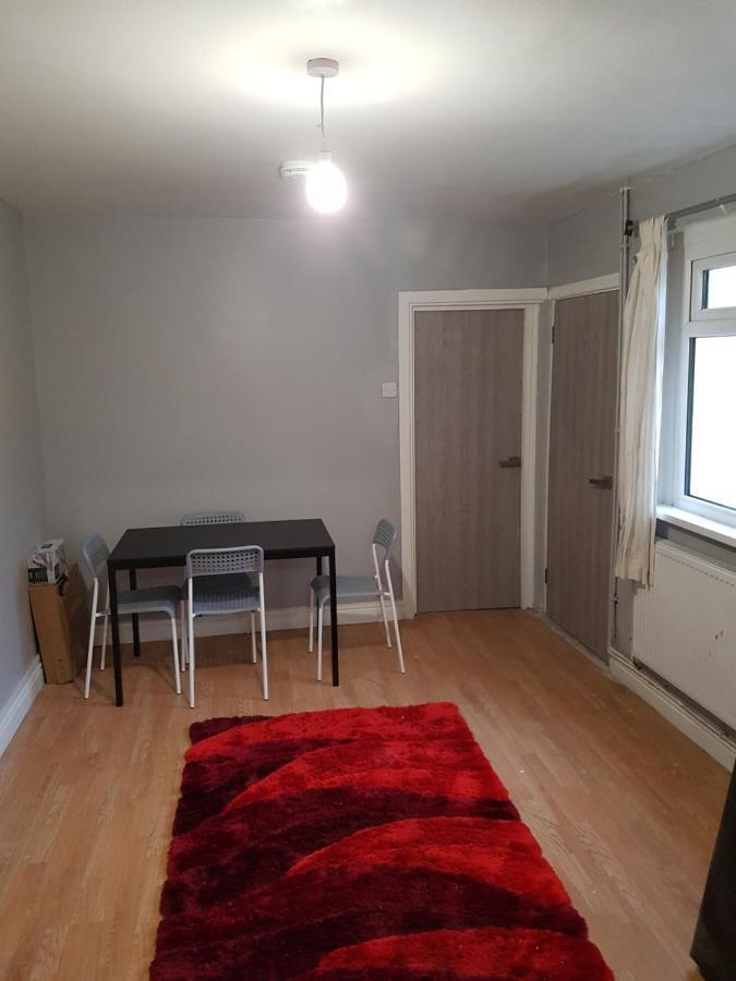 Atlas Road Guest House Cardiff Buitenkant foto